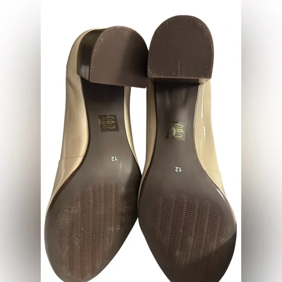 Marc Joseph Beige Glossy Heels - Picture 3 of 10